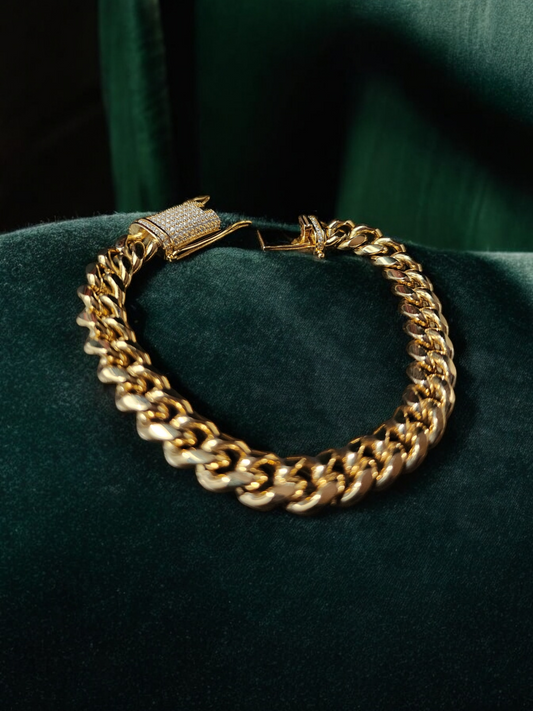 Cuban Link Bracelet Iced Out Clasp